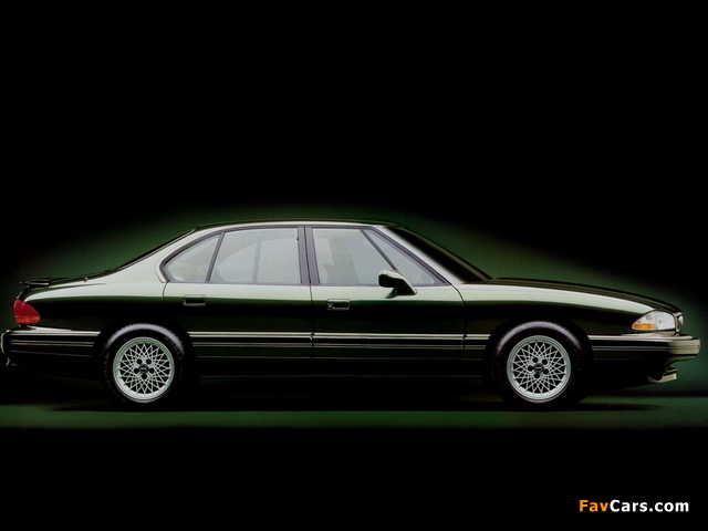 Photos of Pontiac Bonneville SE 1992–95 (640 x 480)