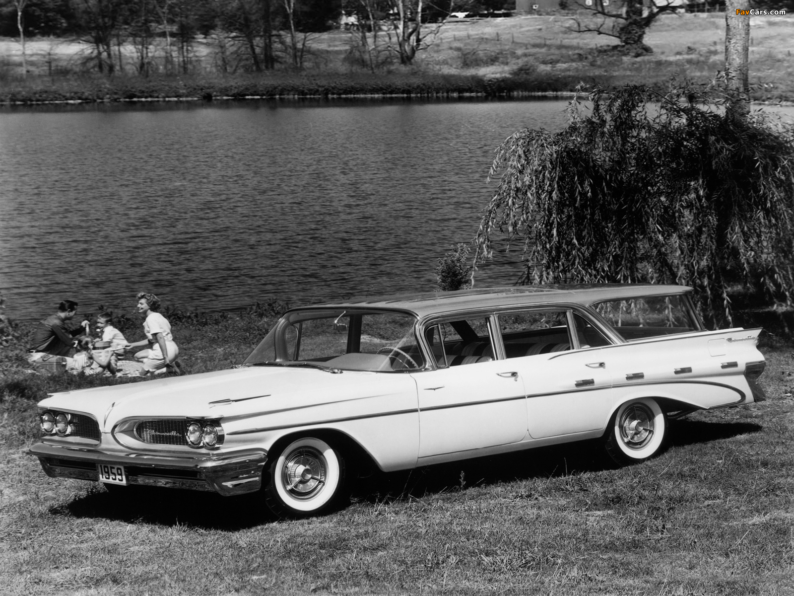 Pontiac Bonneville Custom Safari (2735) 1959 images (1600 x 1200)