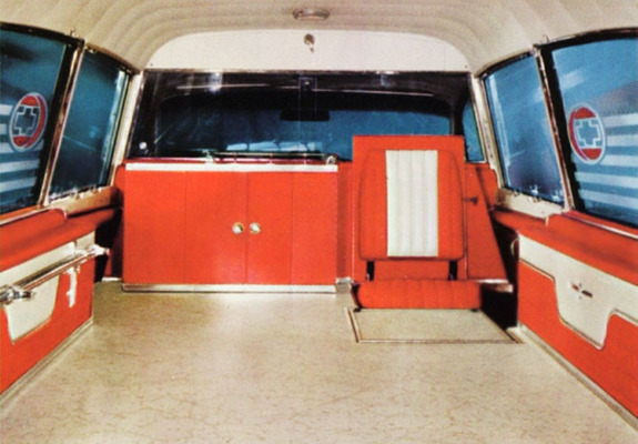 Pontiac Bonneville Ambulance by Superior 1964 pictures