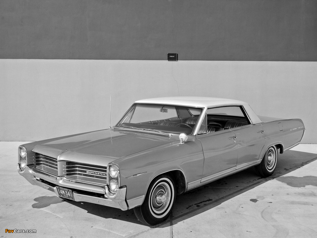 Pontiac Bonneville Hardtop Sedan (2839) 1964 wallpapers (1024 x 768)