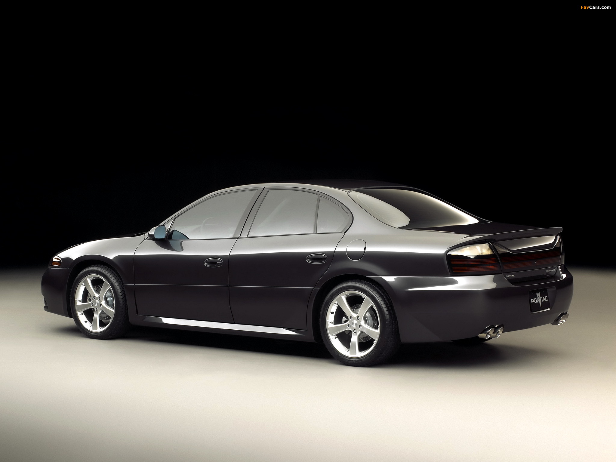 Pontiac Bonneville GXP Concept 2002 wallpapers (2048 x 1536)