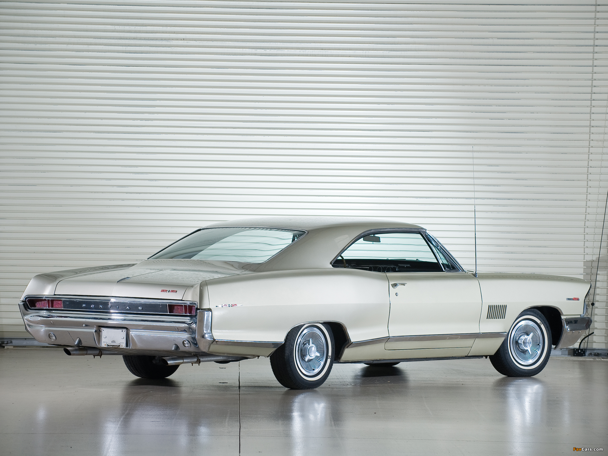 Pictures of Pontiac Catalina 2+2 Hardtop Coupe (25237) 1965 (2048 x 1536)
