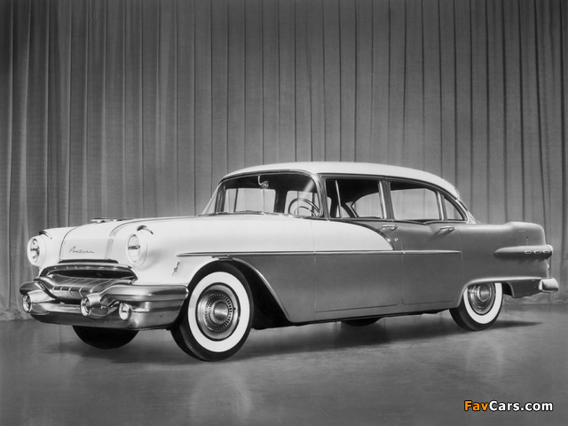 Photos of Pontiac Chieftain 870 4-door Sedan (2719D) 1956 (640 x 480)