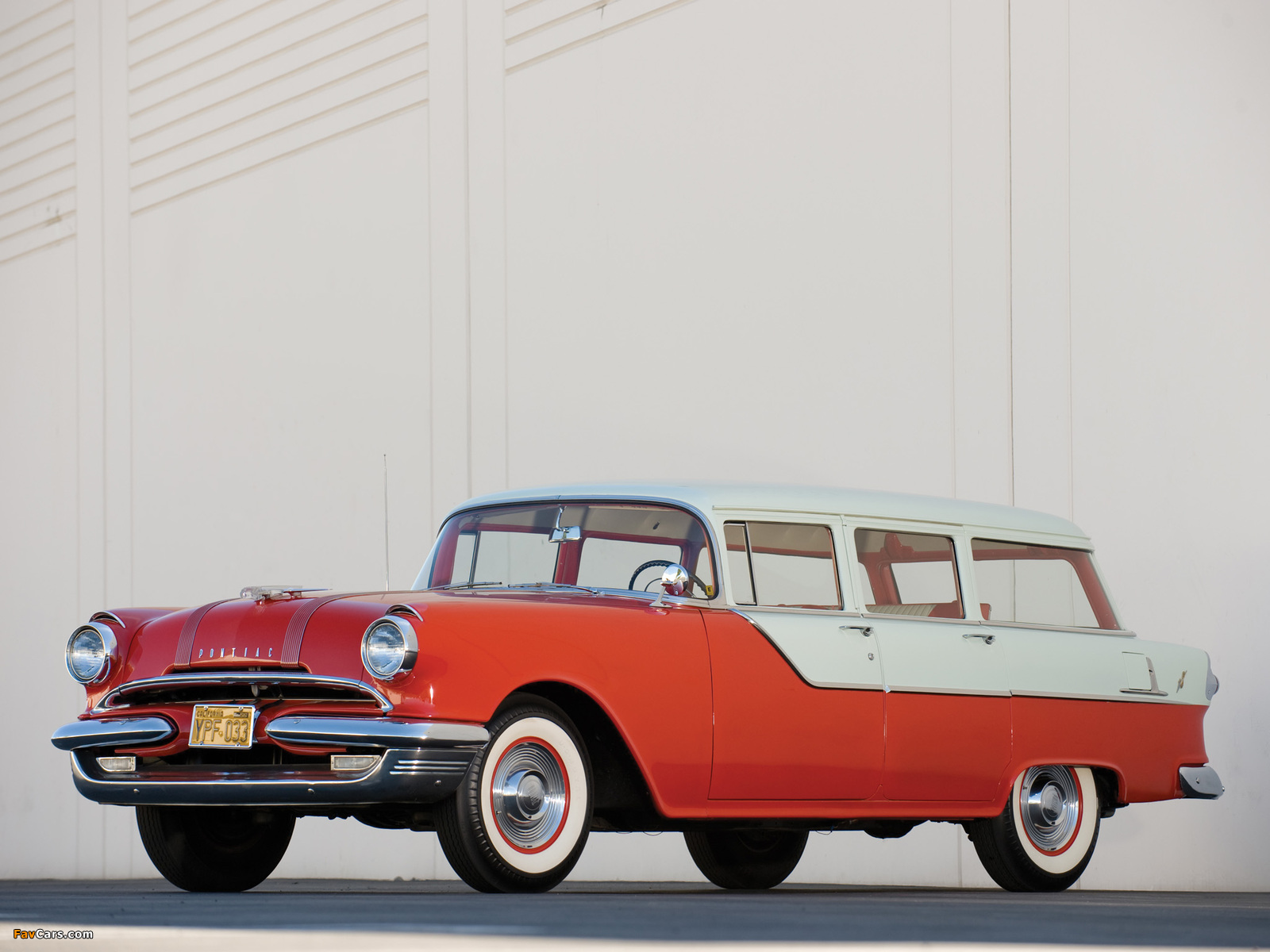 Pontiac Chieftain Station Wagon 1955 wallpapers (1600 x 1200)