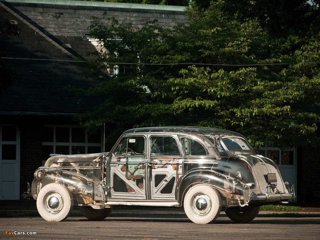 Photos of Pontiac Deluxe Six Transparent Display Car 1940 (1024 x 768)