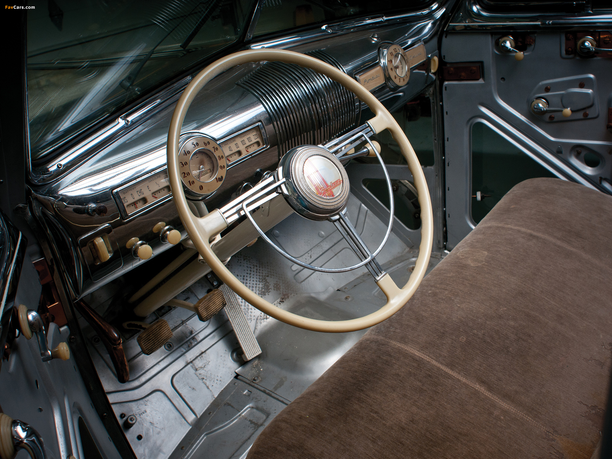 Pontiac Deluxe Six Transparent Display Car 1940 wallpapers (2048 x 1536)
