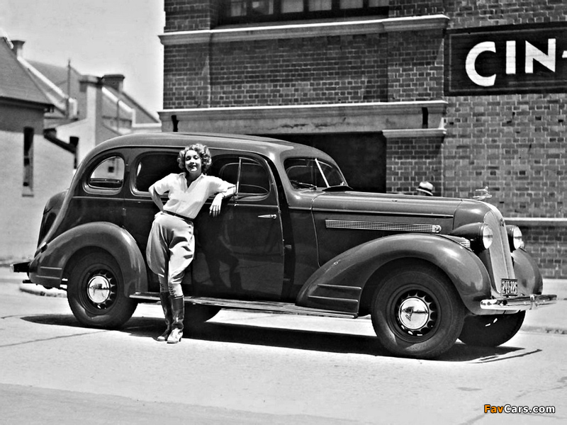 Pontiac Eight Touring Sedan AU-spec (605-2019) 1935 images (800 x 600)