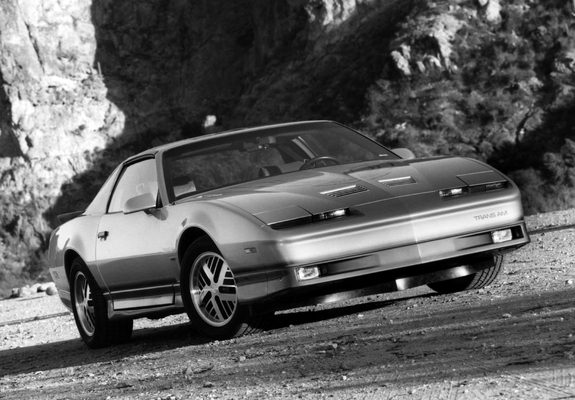 Images of Pontiac Firebird Trans Am 1985–90