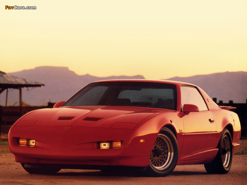 Images of Pontiac Firebird Trans Am GTA 1991–92 (800 x 600)