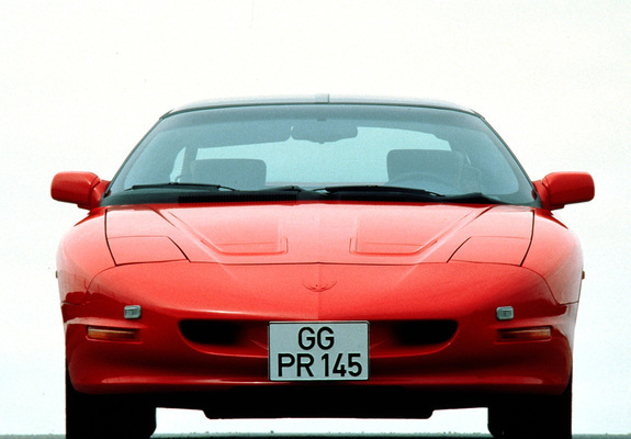 Images of Pontiac Firebird 1993–97