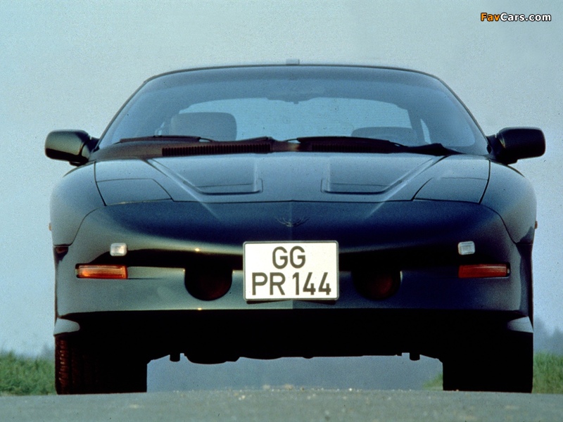 Photos of Pontiac Firebird Trans Am 1993–97 (800 x 600)