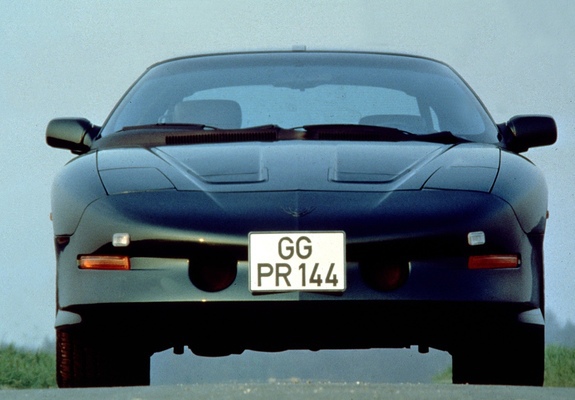Photos of Pontiac Firebird Trans Am 1993–97