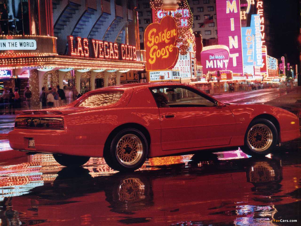Pictures of Pontiac Firebird Trans Am GTA Notchback 1988 (1280 x 960)