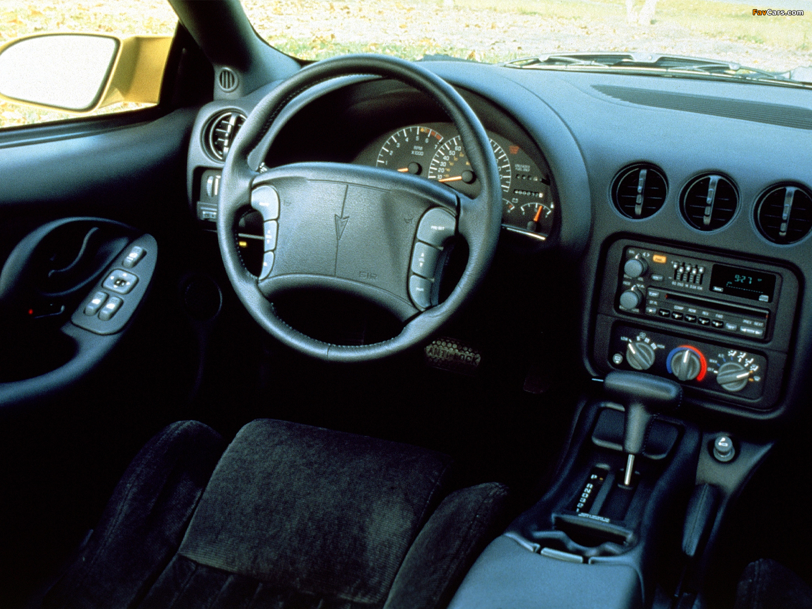 Pictures of Pontiac Firebird 1993–97 (1600 x 1200)