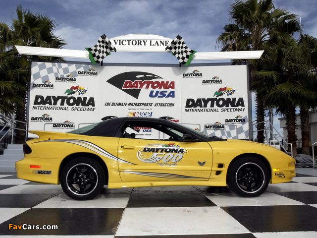 Pictures of Pontiac Firebird Collector Edition Daytona 500 Pace Car 2002 (640 x 480)