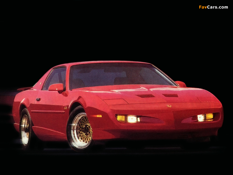 Pontiac Firebird Trans Am GTA 1991–92 pictures (800 x 600)