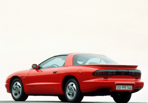 Pontiac Firebird 1993–97 wallpapers