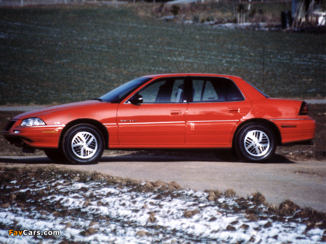 Images of Pontiac Grand Am Sedan 1992–95 (640 x 480)