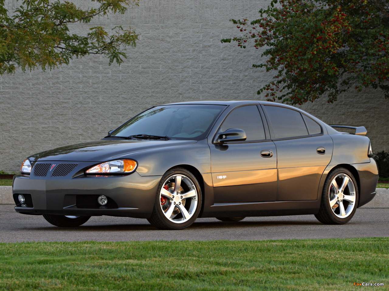 Images of Pontiac Grand Am GXP Concept 2002 (1280 x 960)