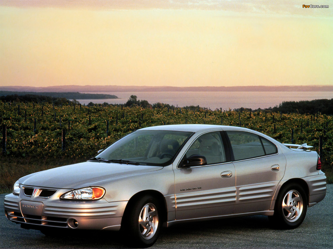 Pictures of Pontiac Grand Am SE 1999–2005 (1280 x 960)