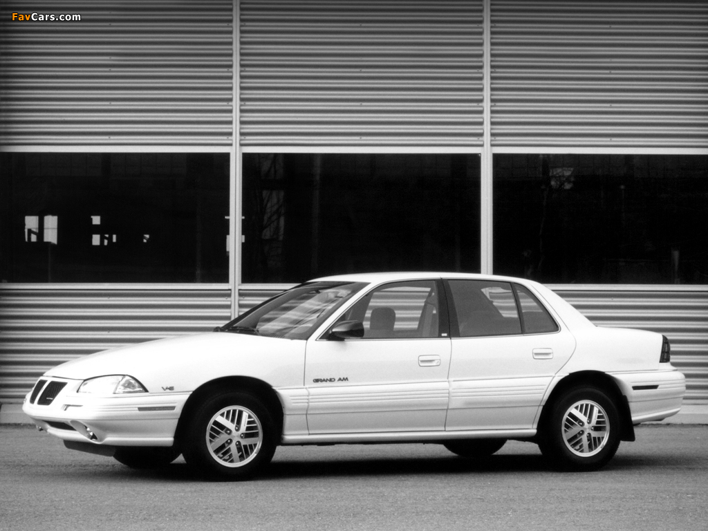 Pontiac Grand Am Sedan 1992–95 wallpapers (1024 x 768)