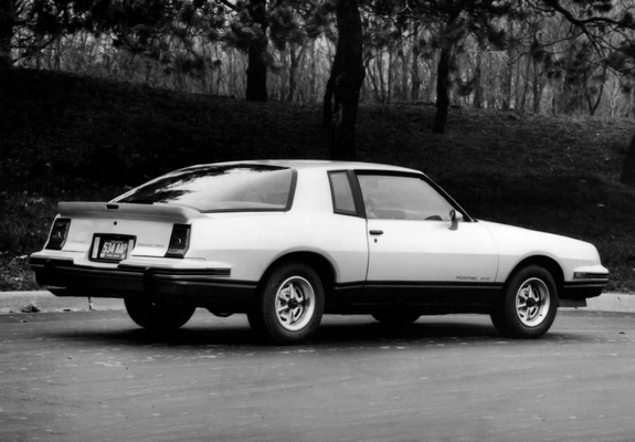 Images of Pontiac Grand Prix Aero Coupe 2+2 1986