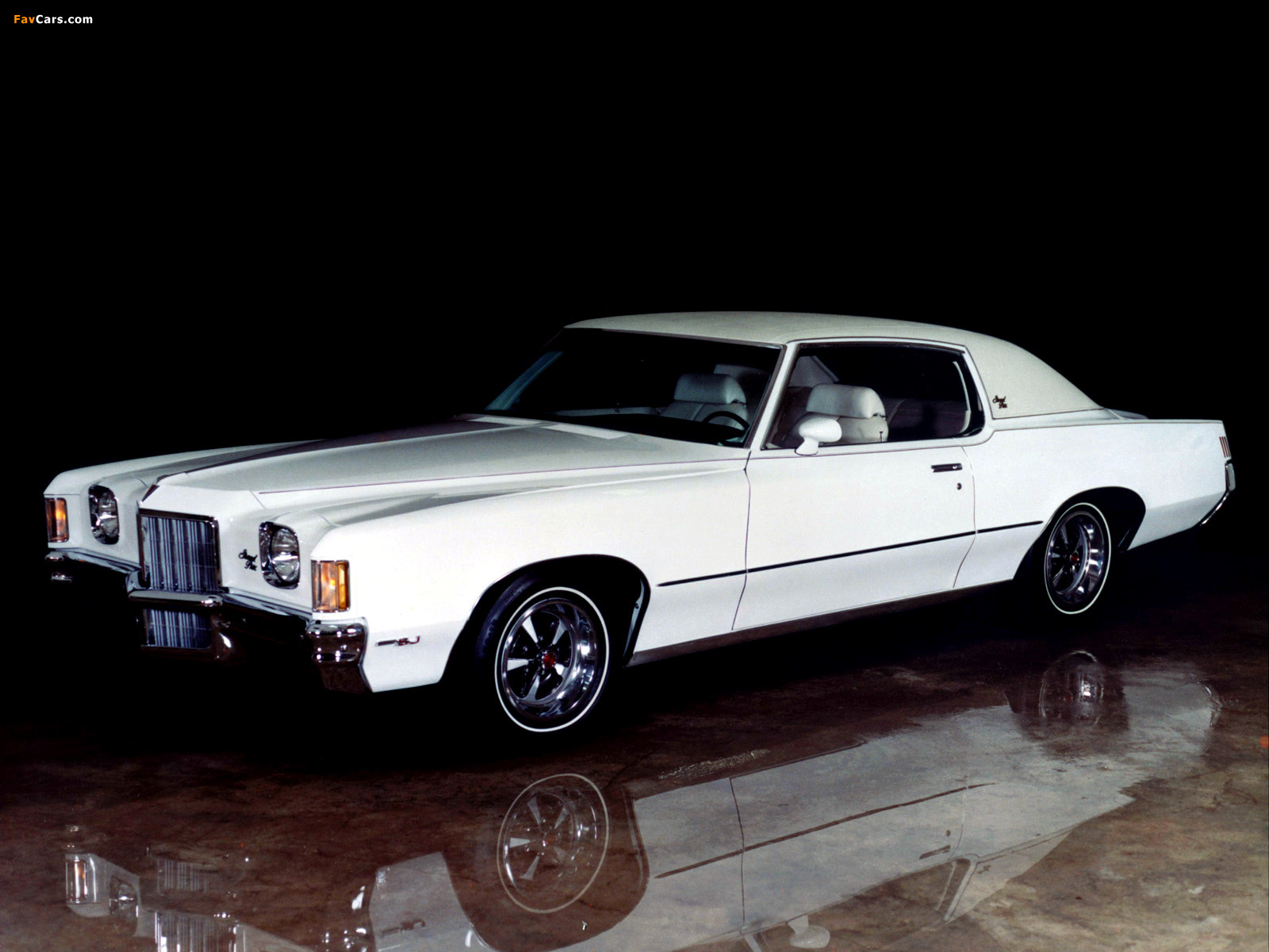 Images of Pontiac Grand Prix SJ 1972 (1600 x 1200)