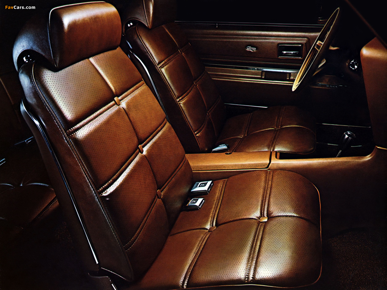 Pictures of Pontiac Grand Prix 2-door Hardtop Coupe (2K57) 1972 (1280 x 960)