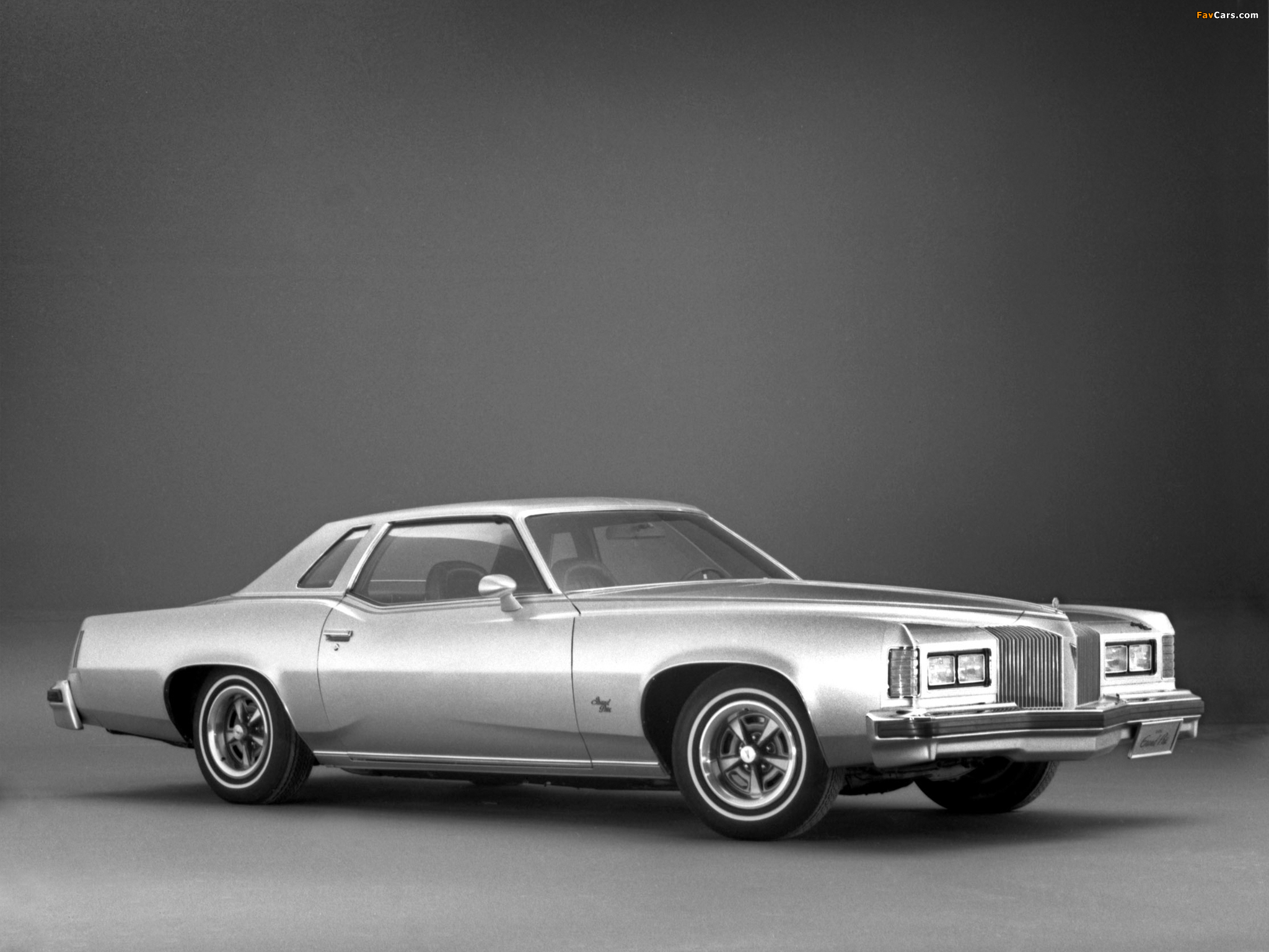 Pictures of Pontiac Grand Prix SJ (K57) 1976 (2048 x 1536)