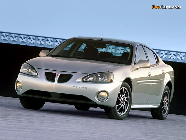 Pictures of Pontiac Grand Prix GTP 2004–08 (640 x 480)