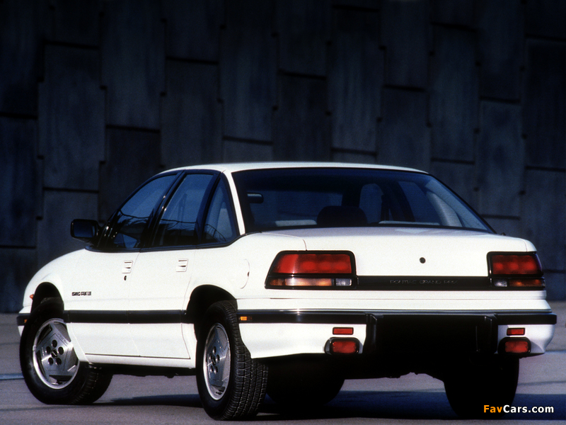 Pontiac Grand Prix LE Sedan EU-spec 1989–93 images (800 x 600)
