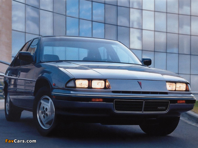 Pontiac Grand Prix LE Sedan EU-spec 1989–93 photos (640 x 480)