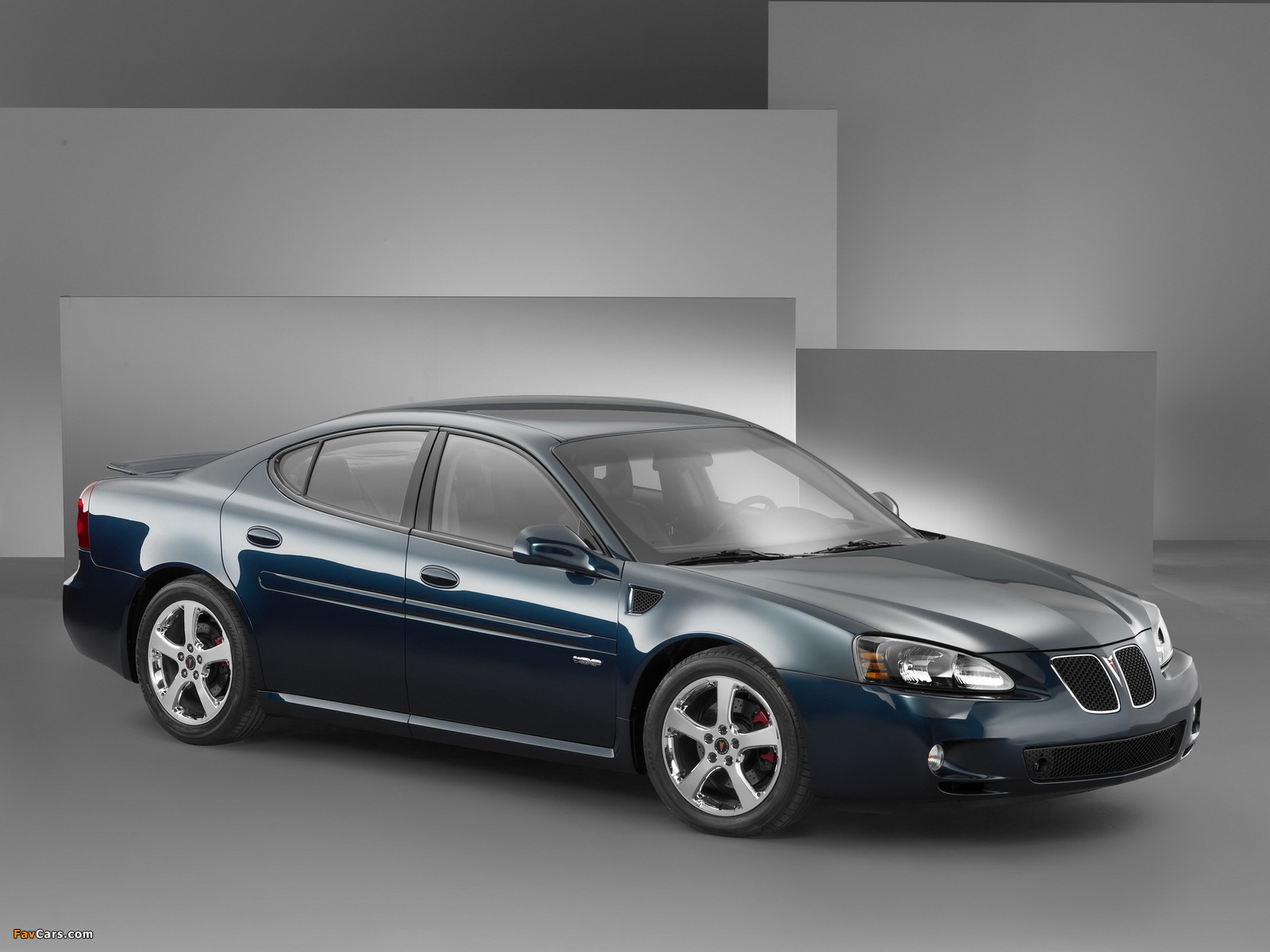 Pontiac Grand Prix GXP 2004–08 photos (1600 x 1200)