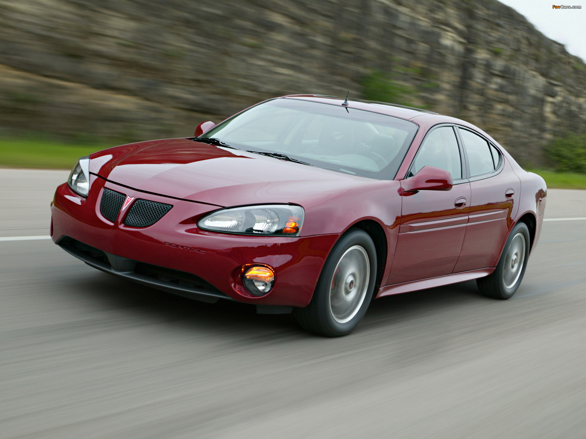 Pontiac Grand Prix 2004–08 wallpapers (2048 x 1536)