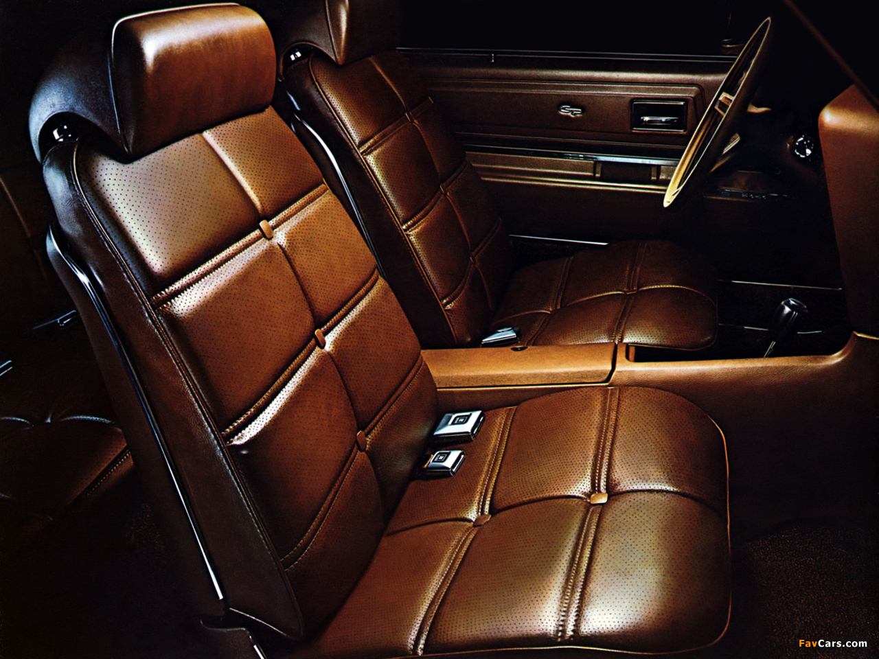 Pontiac Grand Prix 2-door Hardtop Coupe (2K57) 1972 images (1280 x 960)