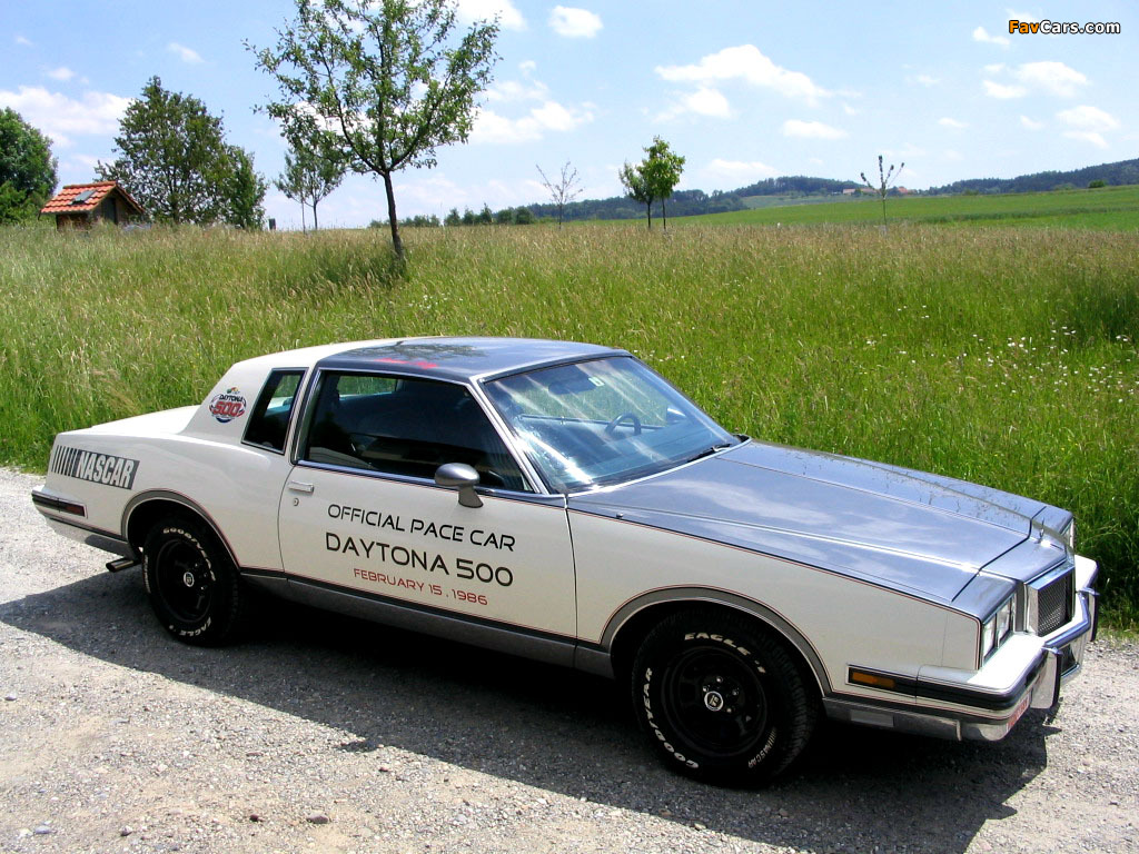 Pontiac Grand Prix Daytona 500 Pace Car 1986 photos (1024 x 768)