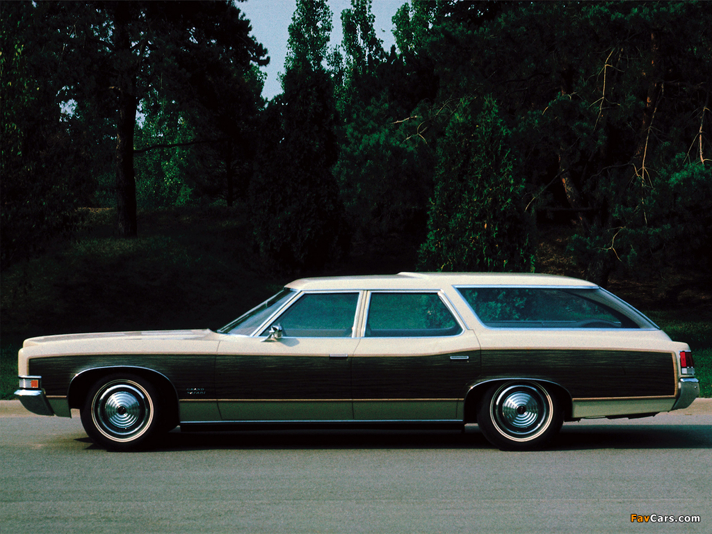 Images of Pontiac Grand Safari 1971 (1024 x 768)