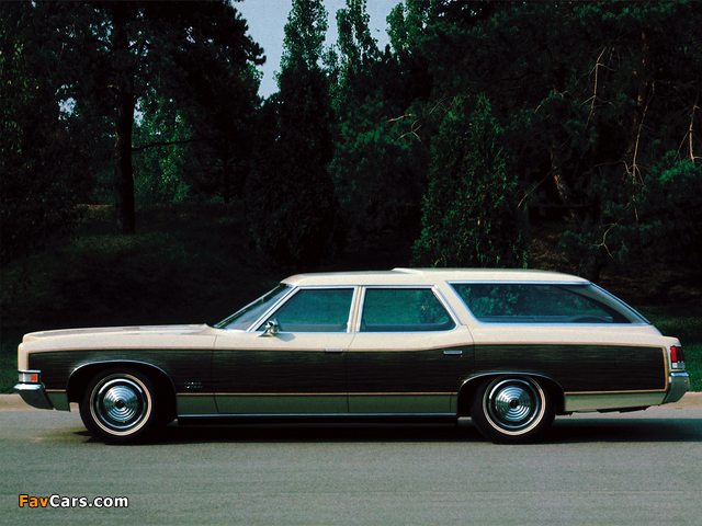 Images of Pontiac Grand Safari 1971 (640 x 480)