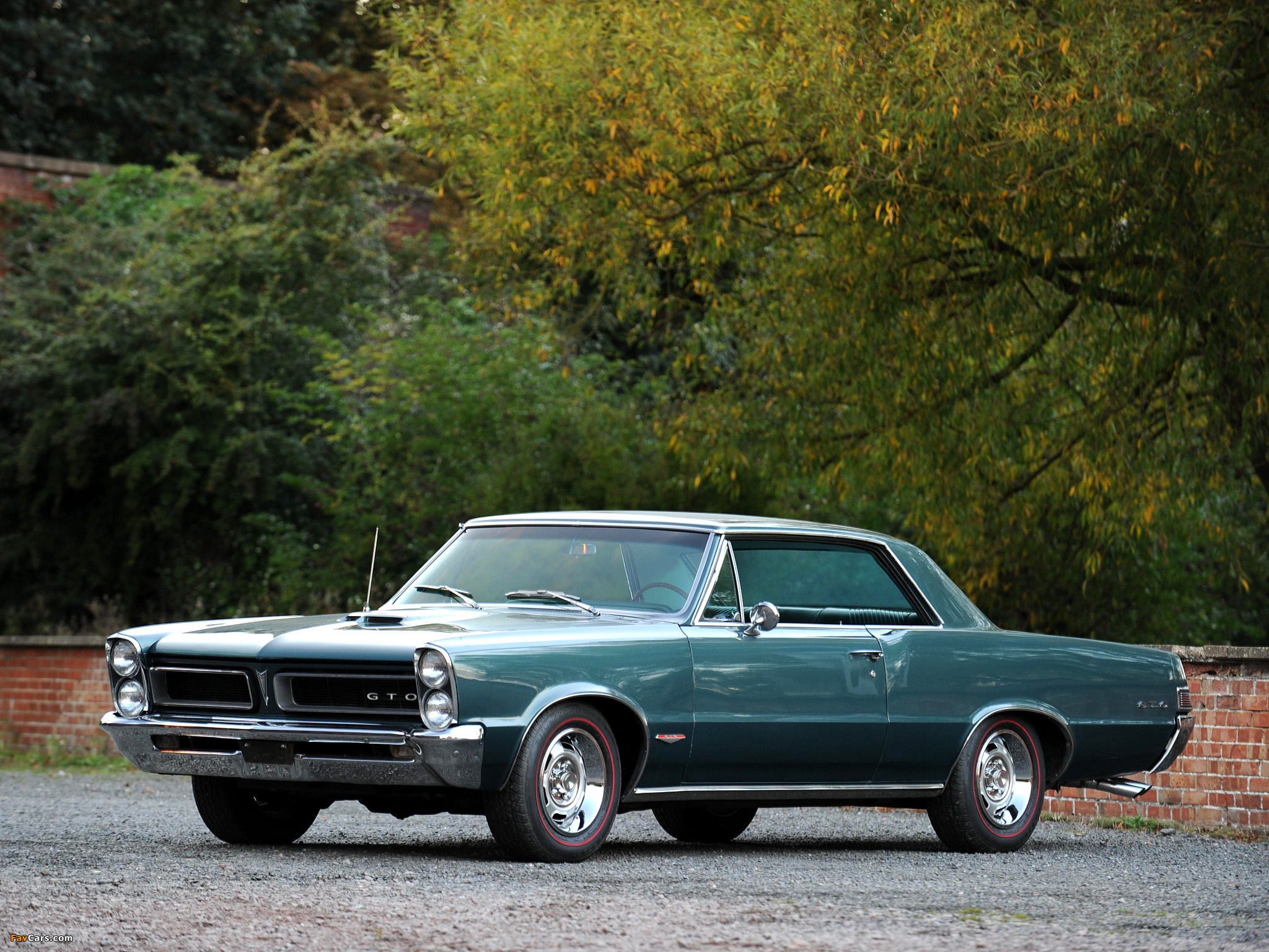 Images of Pontiac Tempest LeMans GTO Coupe 1965 (2048 x 1536)