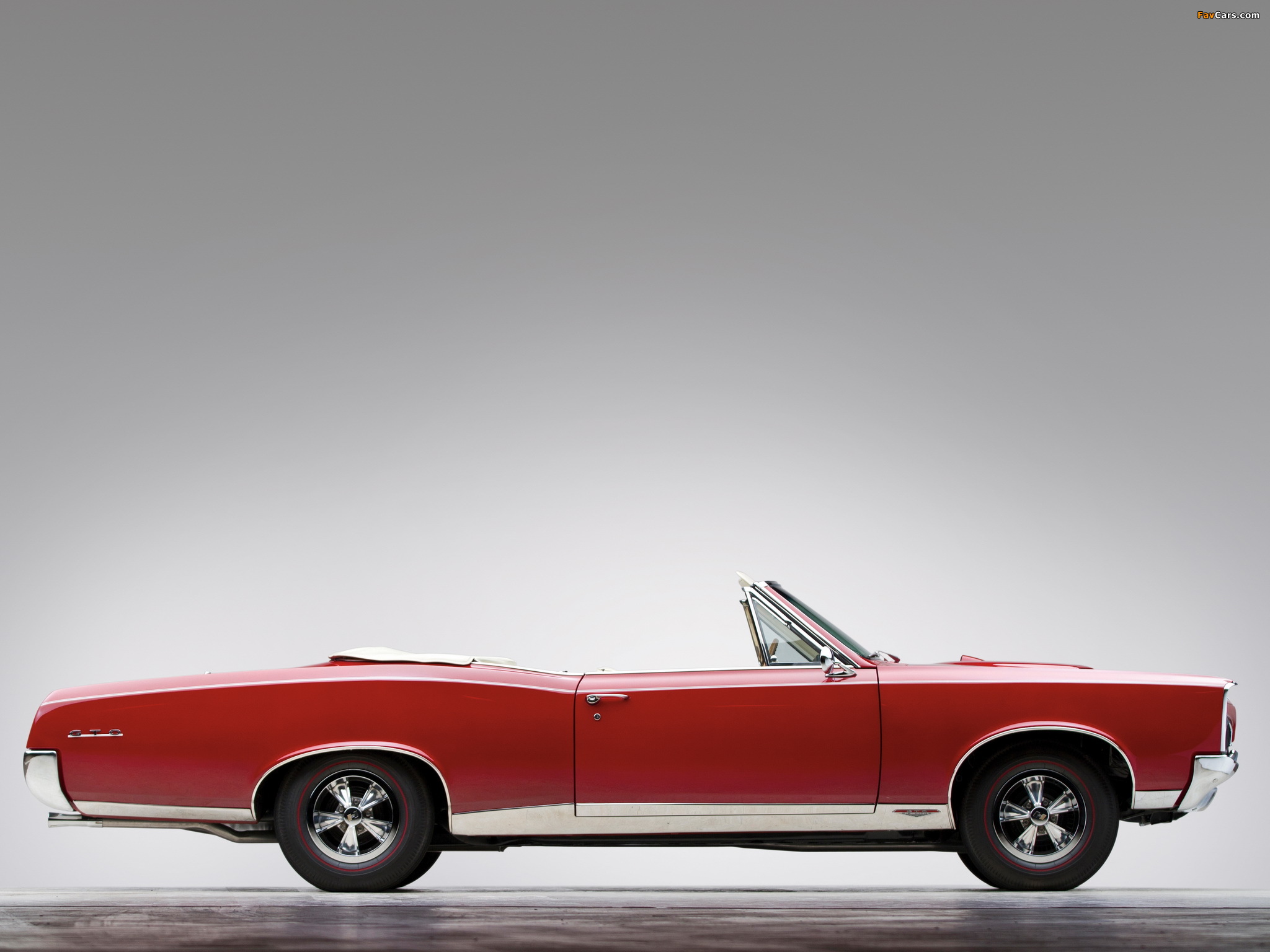 Photos of Pontiac Tempest GTO Convertible 1967 (2048 x 1536)