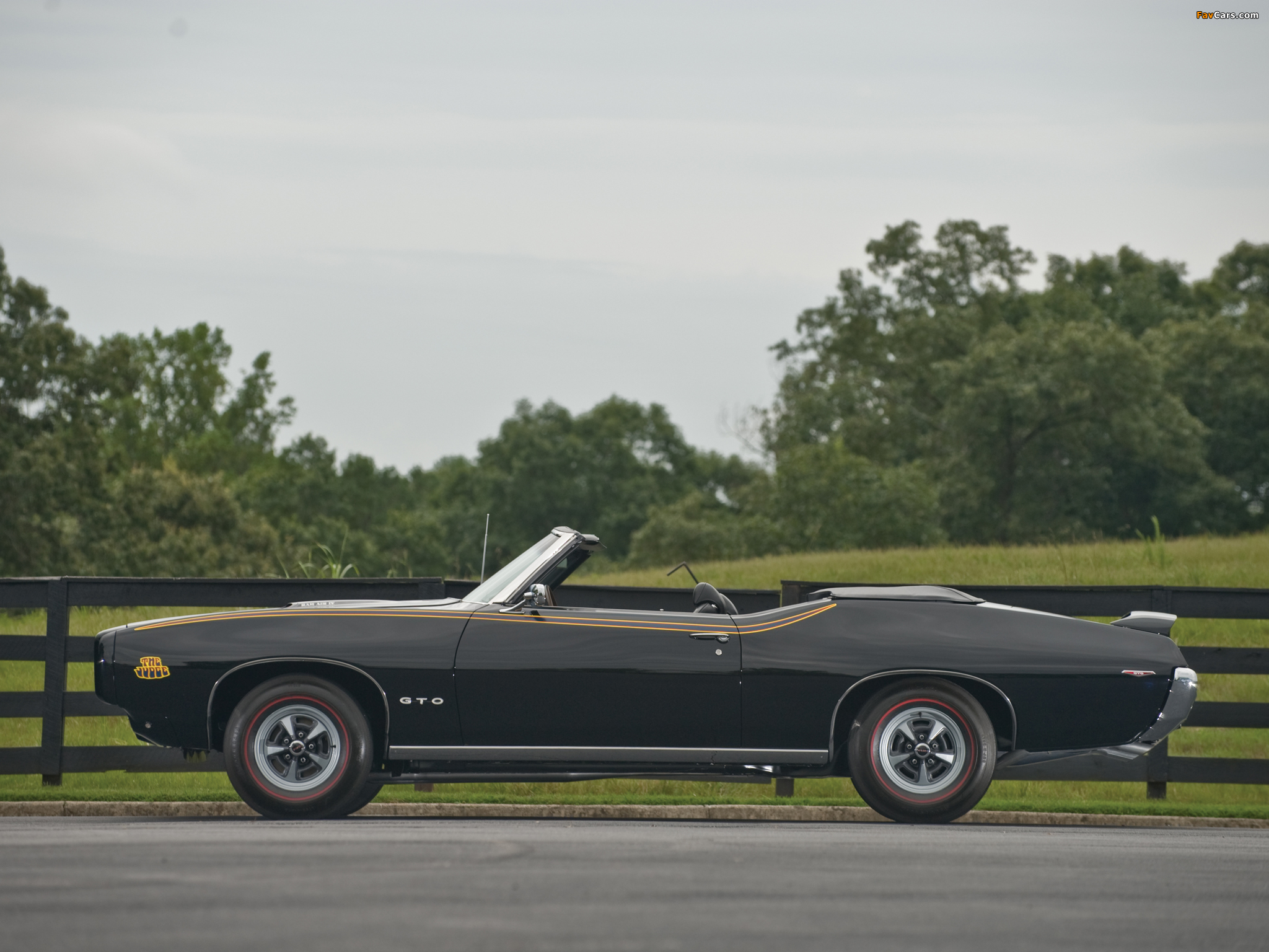 Pictures of Pontiac GTO Ram Air IV Judge Convertible 1969 (2048 x 1536)