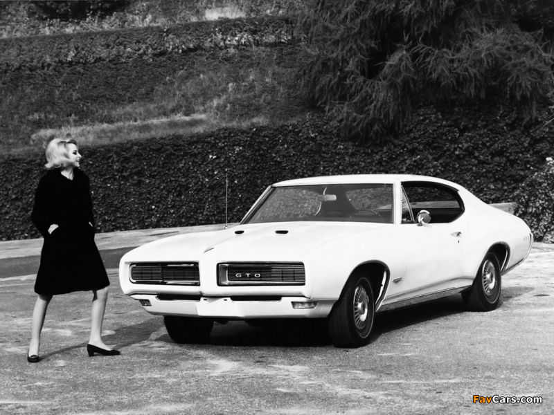 Pontiac GTO Hardtop Coupe 1968 images (800 x 600)
