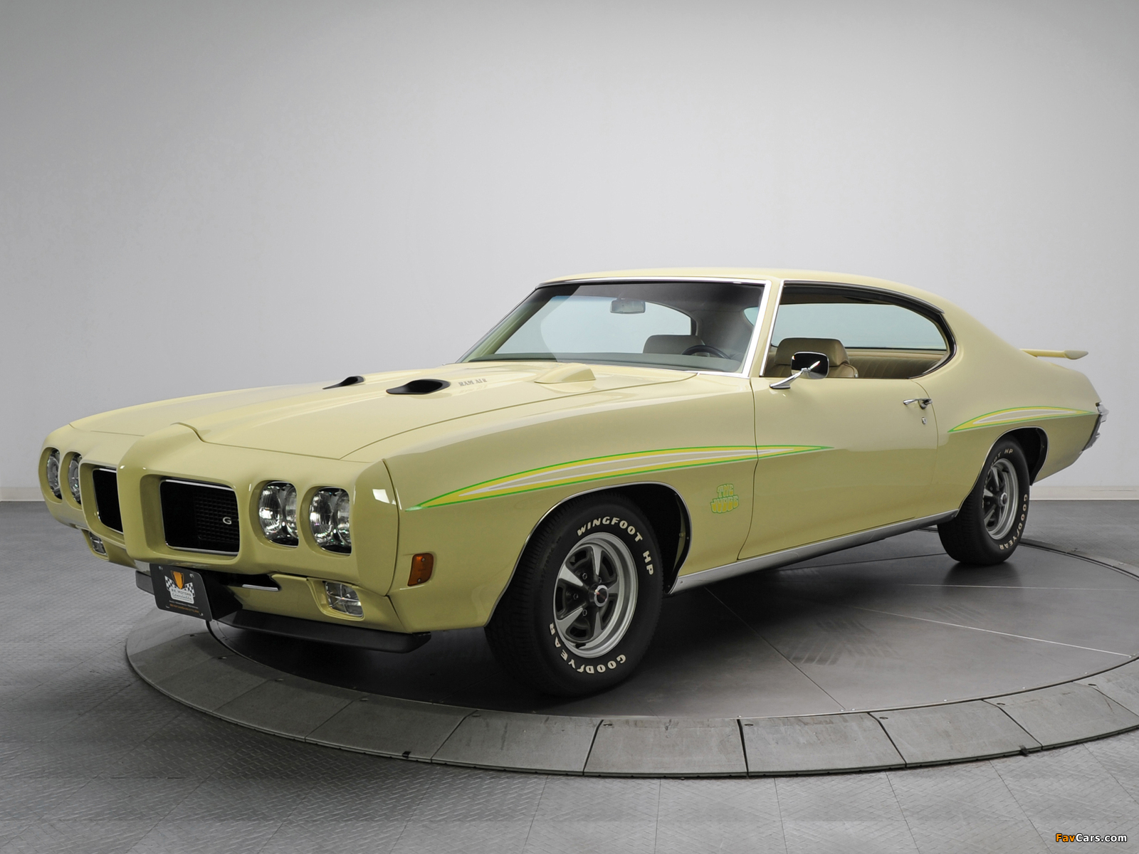 Pontiac GTO The Judge Hardtop Coupe (4237) 1970 pictures (1600 x 1200)
