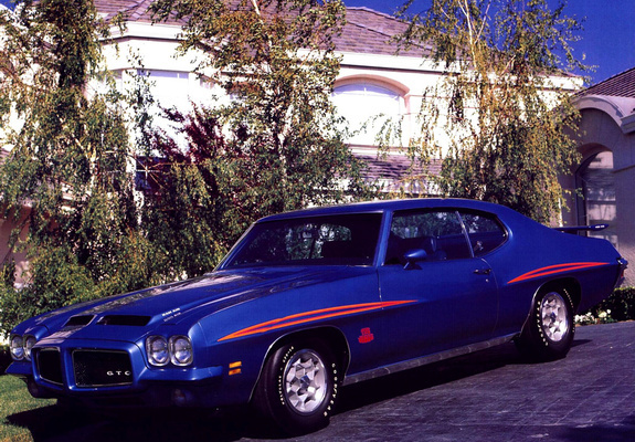 Pontiac GTO The Judge Hardtop Coupe 1971 photos