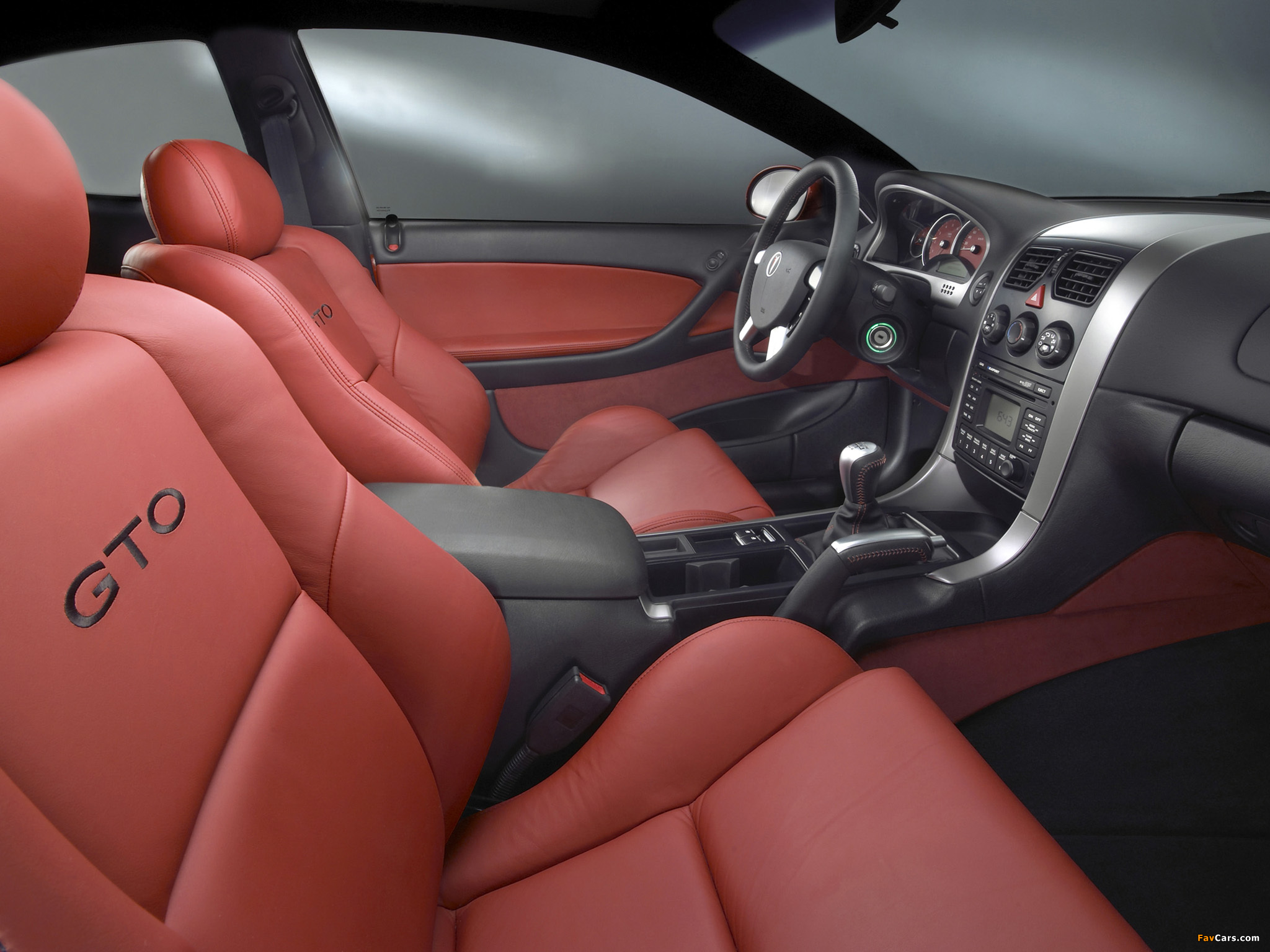 Pontiac GTO 2004–05 pictures (2048 x 1536)