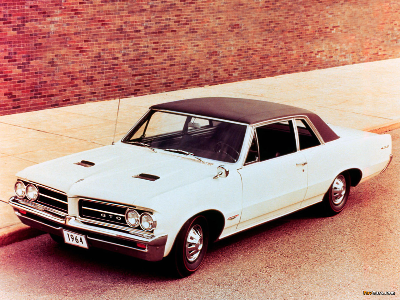 Photos of Pontiac Tempest LeMans GTO Coupe 1964 (1280 x 960)