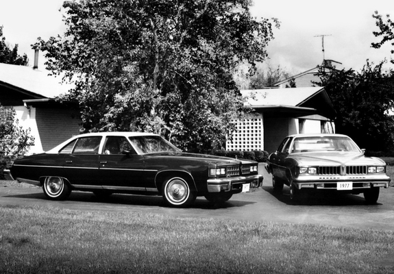 Pontiac Grand LeMans 4-door Sedan & LeMans 4-door Hardtop Sedan 1977 pictures