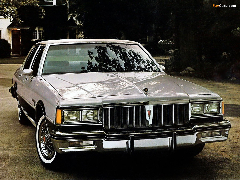 Pontiac Parisienne Brougham Sedan 1983 pictures (1024 x 768)
