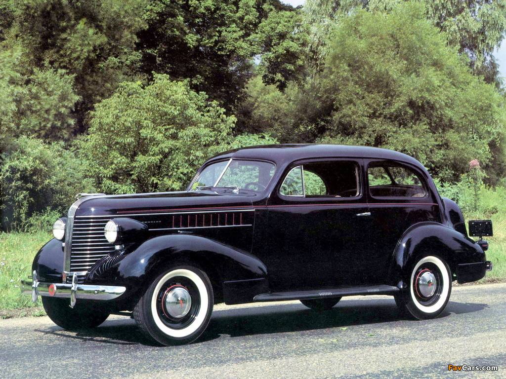 Pictures of Pontiac 2-door Touring Sedan (6DA/8DA) 1938 (1024 x 768)