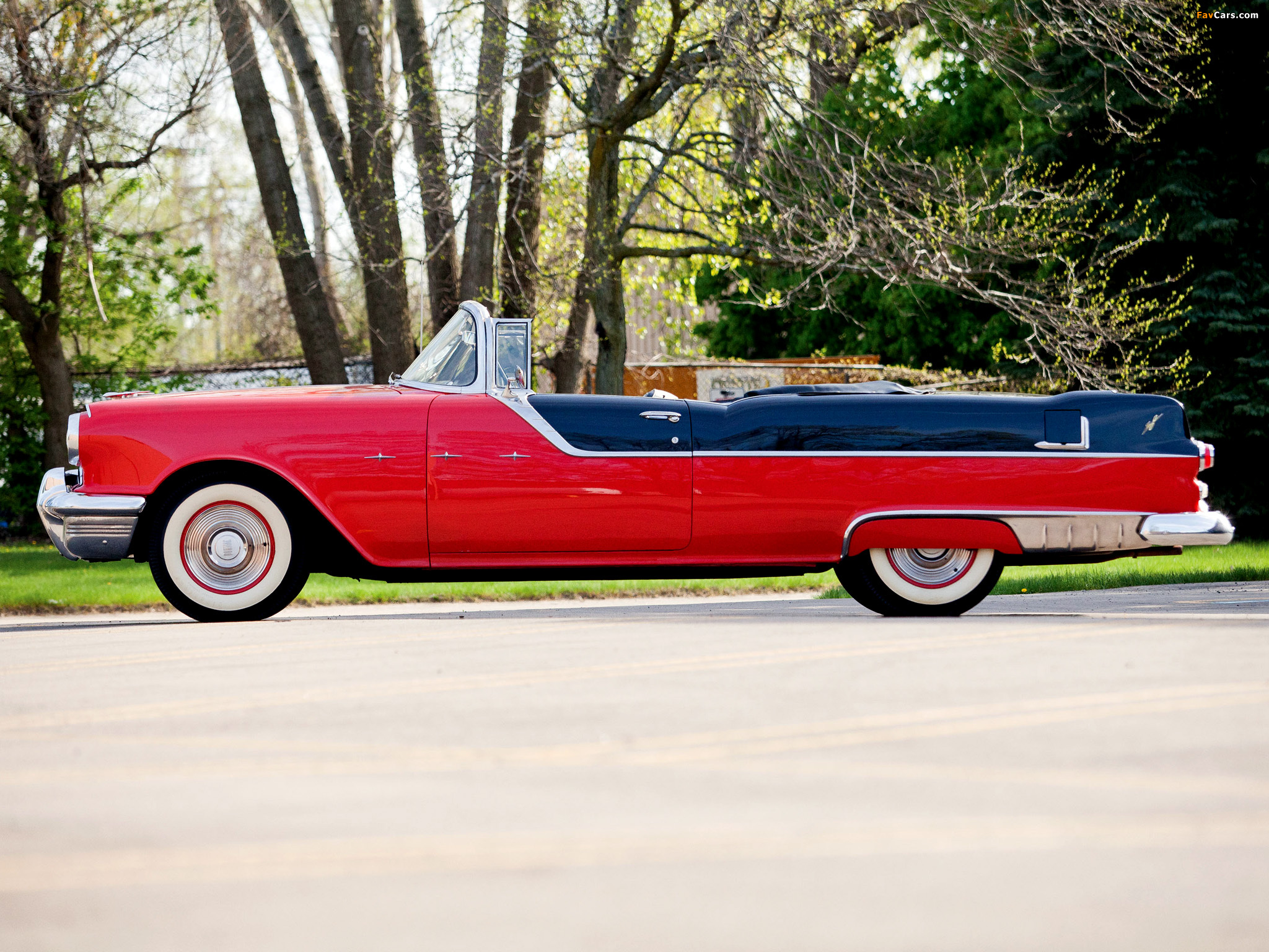 Photos of Pontiac Star Chief Convertible 1955 (2048 x 1536)